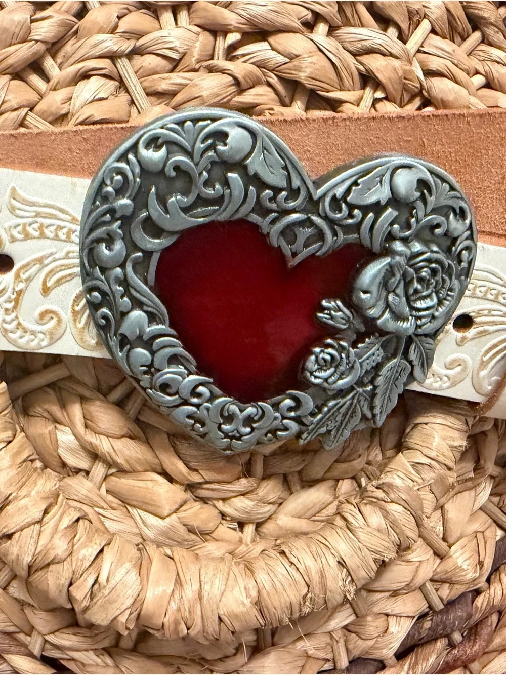 Genuine Full Grain Leather White Tooled Western Belt-Red Heart Rose Buckle